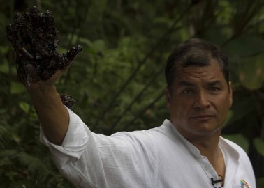 O presidente equatoriano, Rafael Correa, ao lançar a campanha 